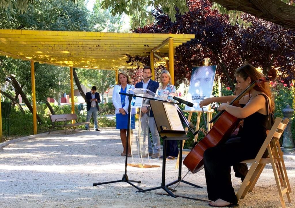 El acto finalizó con la interpretación de piezas musicales