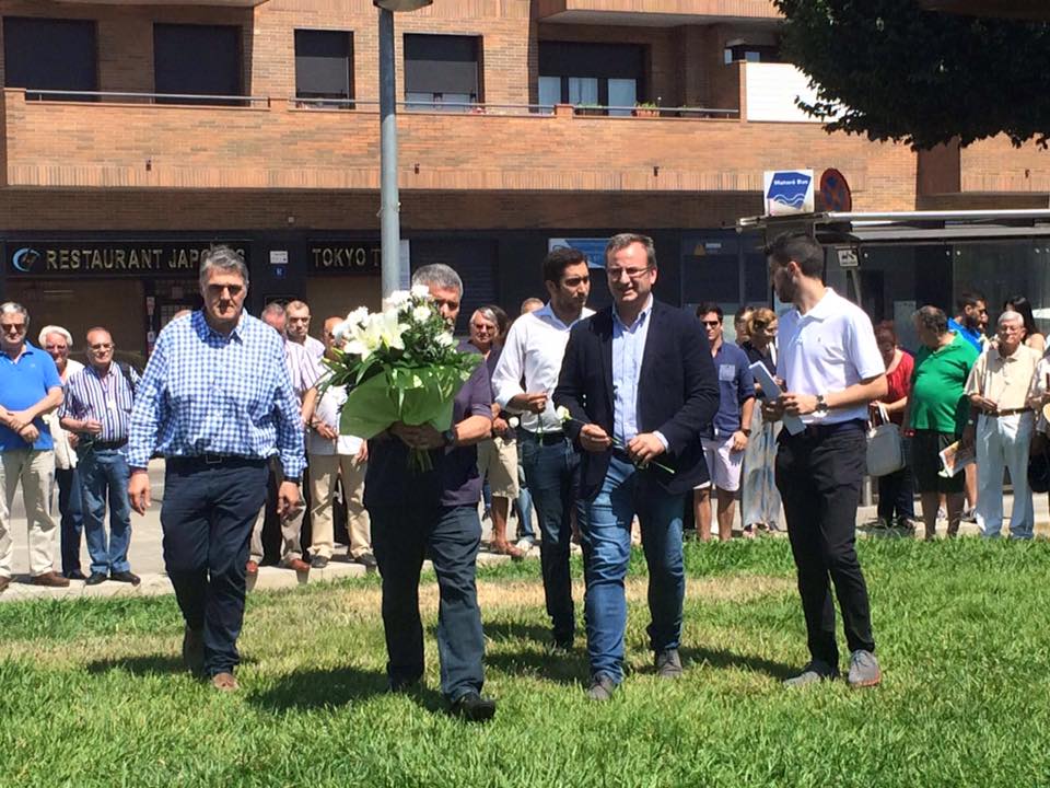 Momento de la ofrenda floral